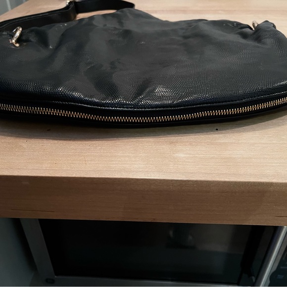 DKNY Black Leather Flap large crossbody bag - Picture 12 of 12